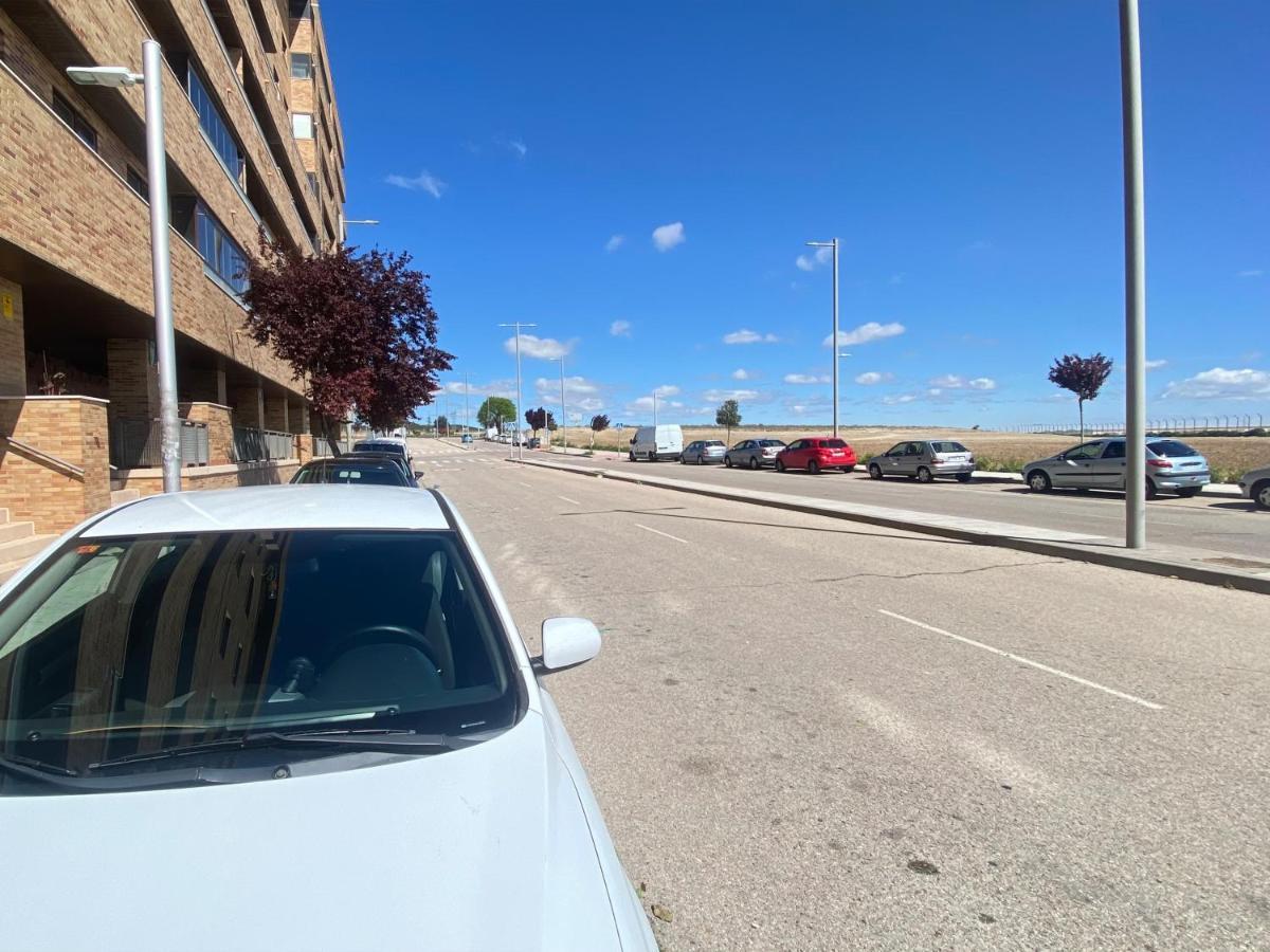 Aires De Toledo-Parque Warner Y Madrid En Familia Apartment ภายนอก รูปภาพ