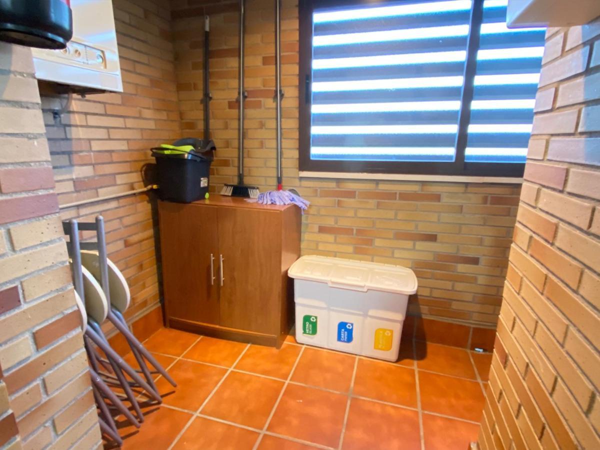 Aires De Toledo-Parque Warner Y Madrid En Familia Apartment ภายนอก รูปภาพ