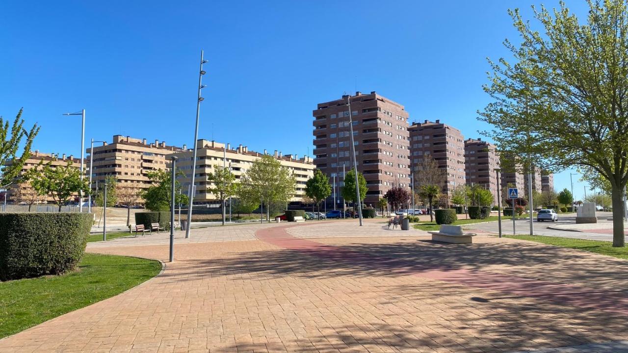 Aires De Toledo-Parque Warner Y Madrid En Familia Apartment ภายนอก รูปภาพ